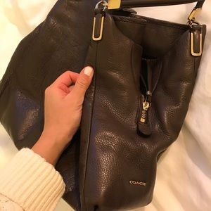 AUTHENTIC COACH HANDBAG 